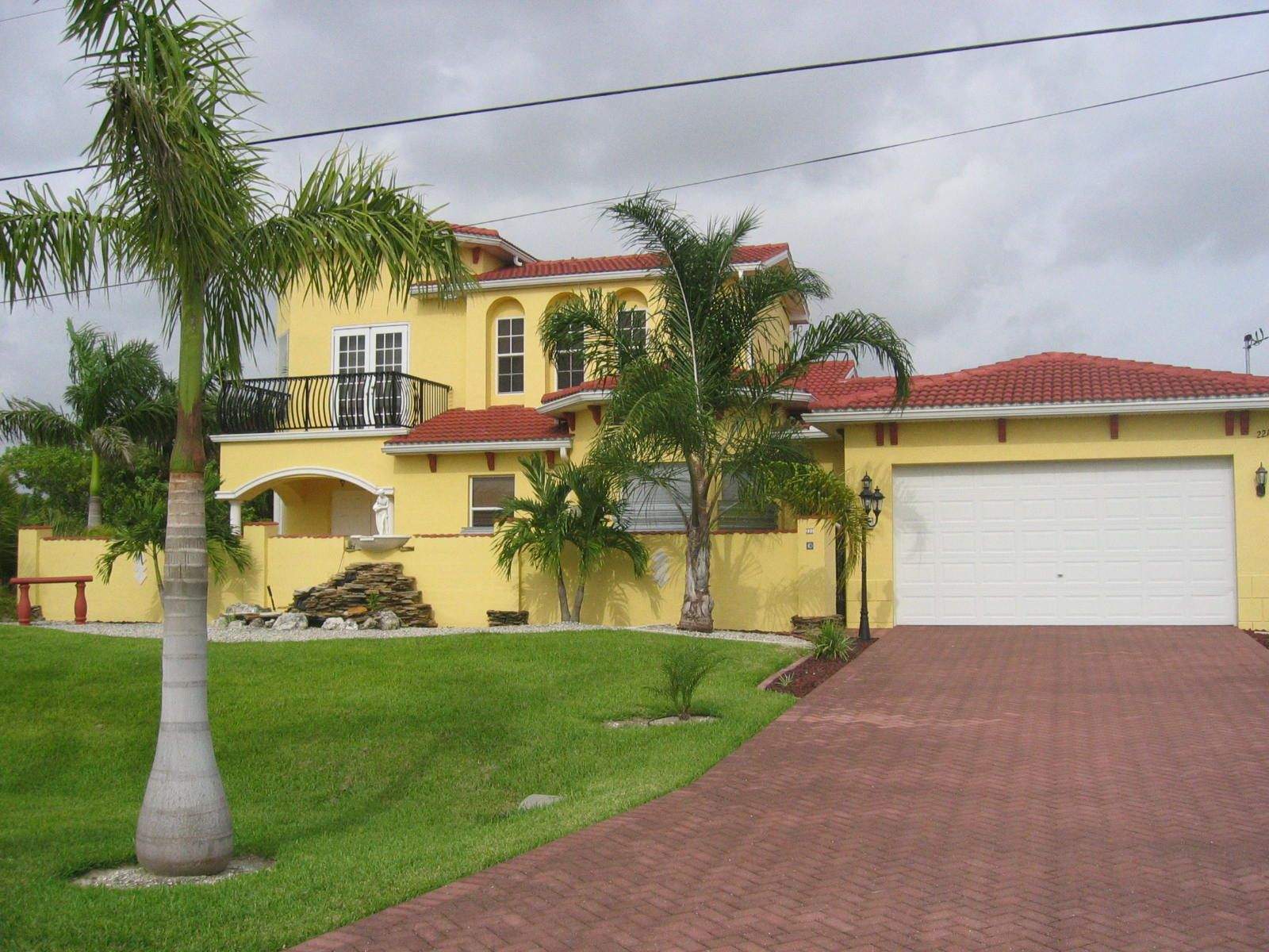 Cape Coral Real Estate and Vacation Rentals